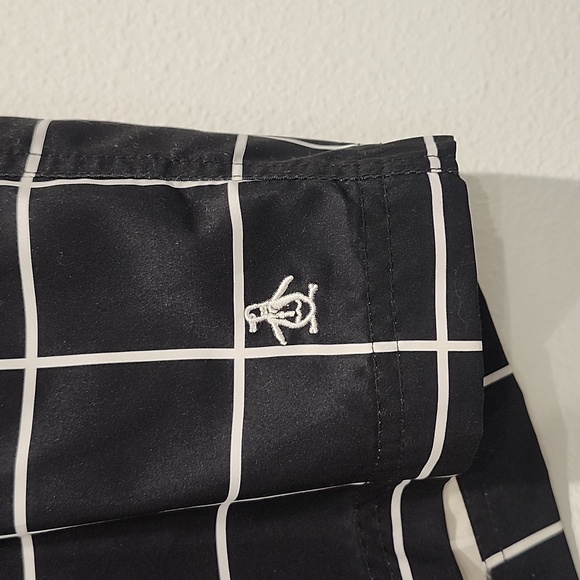 NEW AN ORIGINAL PENGUIN PLAID SWIM SHORTS SHORT SIZE 38 - Picture 2 of 6